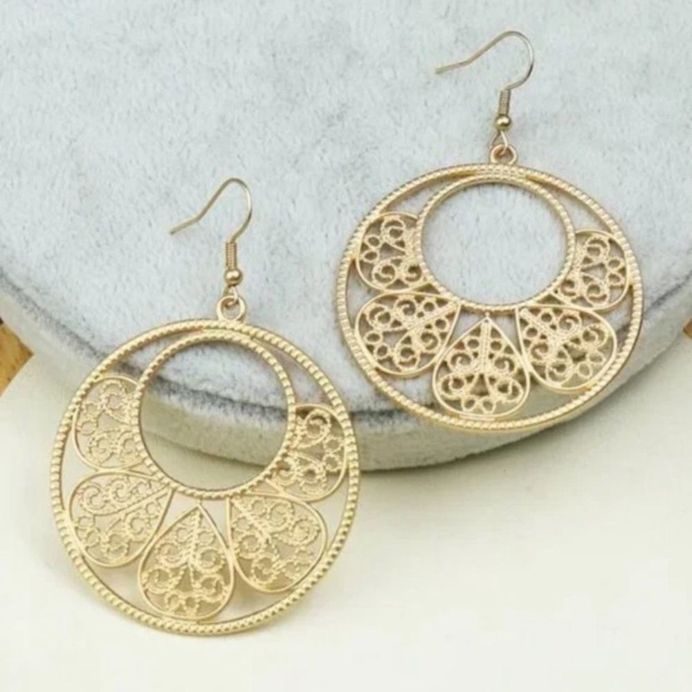 Bohemian Gold Circle Earrings - Picture 2 of 3